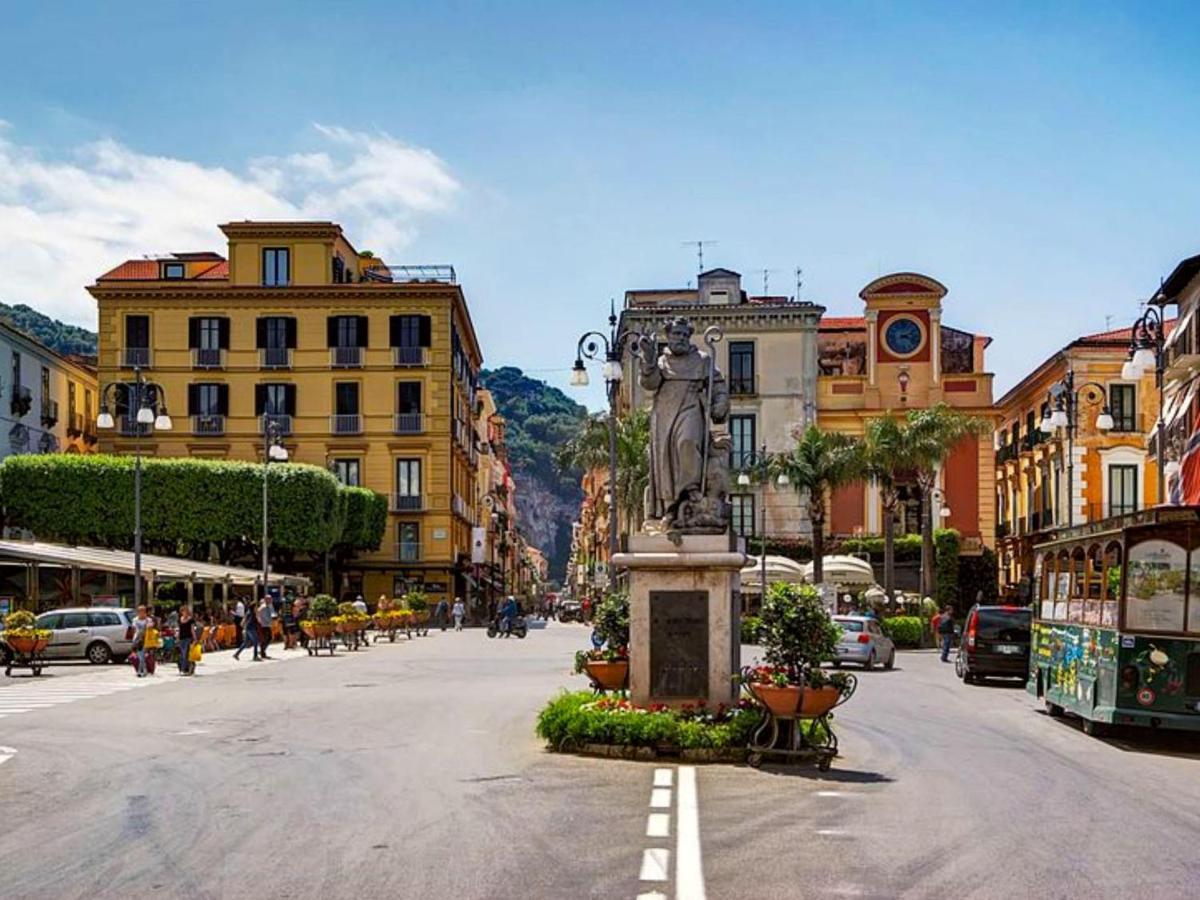 Shore By Interhome * Sorrento